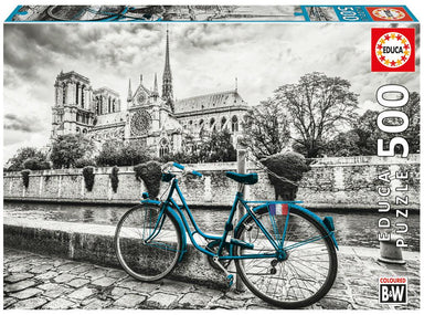 B&W Bicyclette près de Notre-Dame - 500 mcx - La Ribouldingue